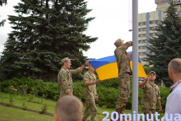 У Кам’янці підняли Державний Прапор України, фото №9 на сайті 20minut.ua