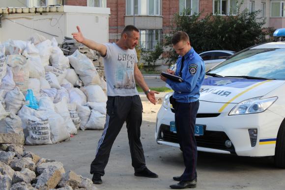 У посадці біля Ющенка копи затримали чоловіка, який стріляв з обріза у атовців, фото №1 на сайті 20minut.ua