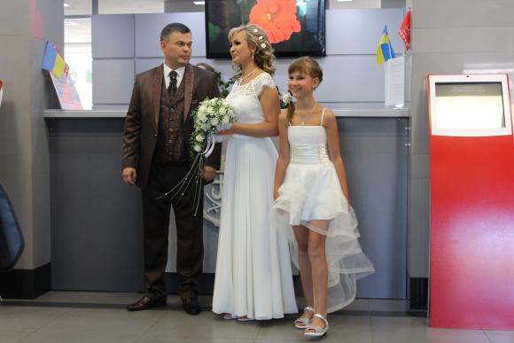 У «Прозорому офісі» відбулася перша урочиста церемонія реєстрації шлюбу, фото №2 на сайті 20minut.ua