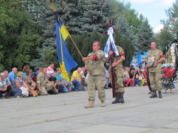У Шепетівці попрощалися з бійцем батальйону "Донбас" Володимиром Шевчуком, фото №3 на сайті vsim.ua