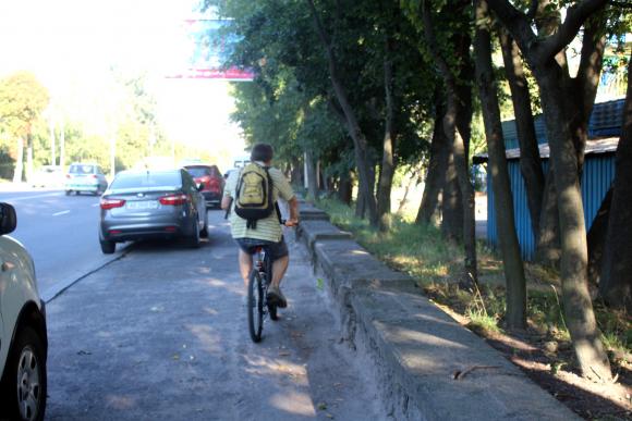 У Вінниці з’явилися нові пішохідні та велодоріжки на “старих” тротуарах, фото №3 на сайті 20minut.ua