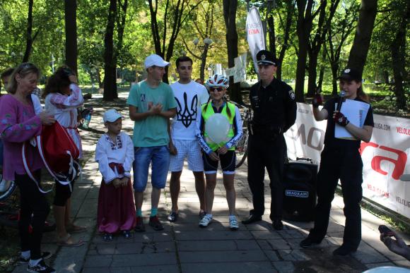 «Україна починається з тебе»: у Вінниці пройшов велозаїзд на честь Дня Незалежності (ФОТО), фото №10 на сайті 20minut.ua