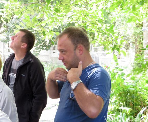 "Знімайте оту бандуру і заварюйте трубу", - жителі Бандери не дали газовикам встановити лічильник на їхній будинок, фото №3 на сайті vsim.ua
