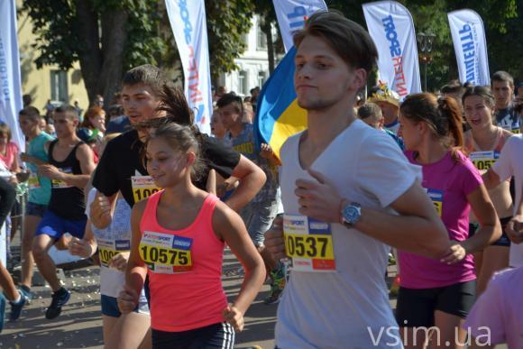 Хмельницький біжить. На масовий пробіг прийшло майже 2 тисячі людей, фото №20 на сайті vsim.ua