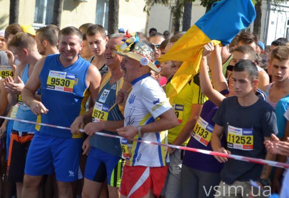 Хмельницький біжить. На масовий пробіг прийшло майже 2 тисячі людей, фото №9 на сайті vsim.ua