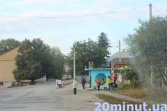 Мешканці Острова скаржаться, що їх отруюють смородом дохлятини, фото №2 на сайті 20minut.ua