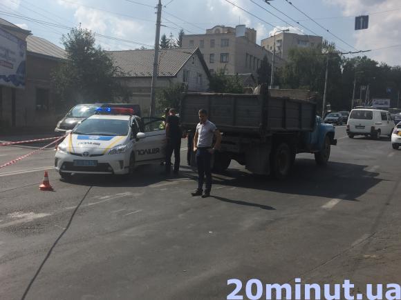 На "Дружбі" автомобіль збив на смерть малу дитину (ОНОВЛЕНО), фото №1 на сайті 20minut.ua