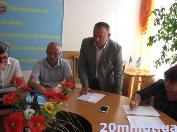 На зарплату працівників "швидкої" Тернопільщини не вистачає більше 9 млн грн, фото №4 на сайті 20minut.ua