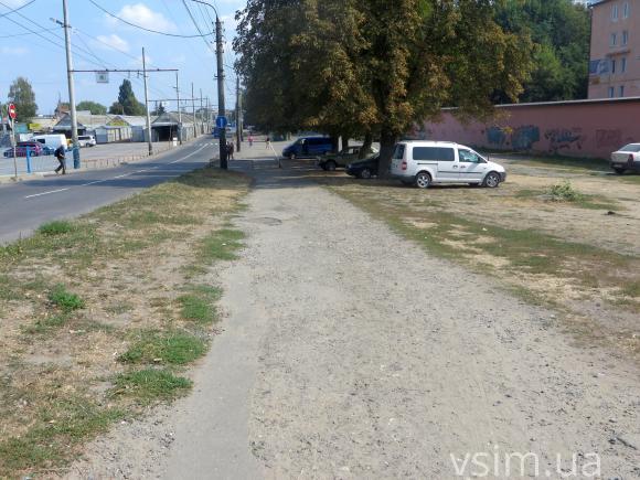 Небезпечні і розтрощені хмельницькі тротуари «виганяють» пішоходів на дорогу, фото №11 на сайті vsim.ua