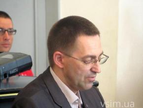 Небезпечні і розтрощені хмельницькі тротуари «виганяють» пішоходів на дорогу, фото №7 на сайті vsim.ua
