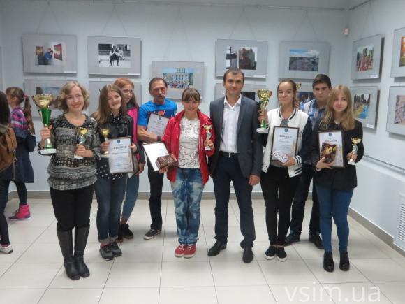 Світлина з параду вишиванок перемогла на фотоконкурсі 