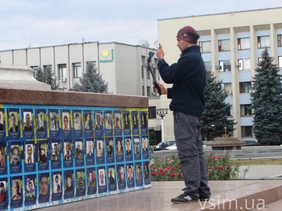 Турист із Харкова про Хмельницький: «Ваш Богдан на коні – щось незвичне. Ніби зараз рине у бій», фото №1 на сайті vsim.ua
