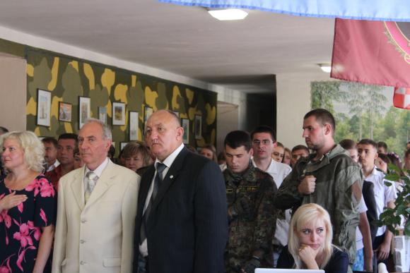 В школі №11 відкрили стенд пам'яті Євгену Костюку, який загинув в АТО, фото №4 на сайті 20minut.ua