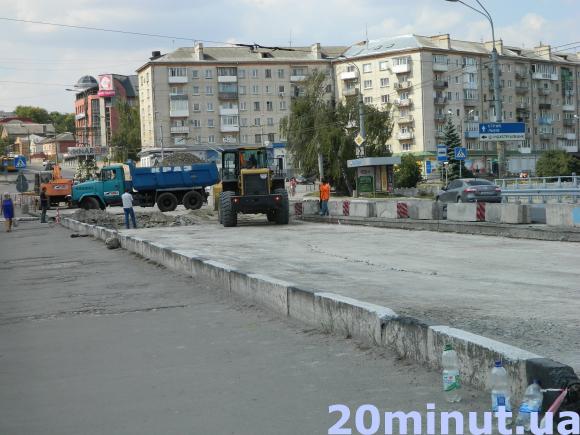 В Тернополі почали ремонт другої частини мосту на дамбі, фото №1 на сайті 20minut.ua