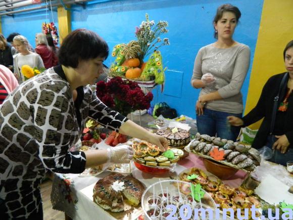 В третій школі - благодійний ярмарок, фото №7 на сайті 20minut.ua