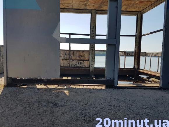 Вандали вже почали нищити оновлену «Циганку», фото №2 на сайті 20minut.ua