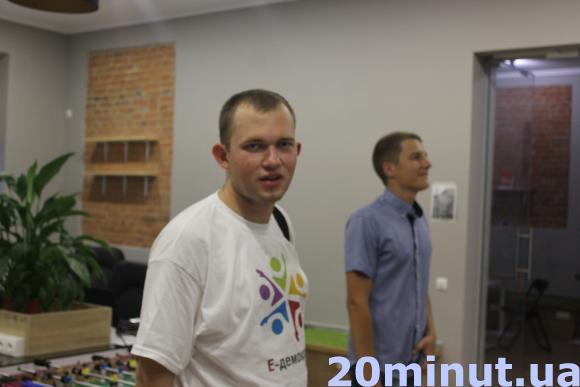 Vinnytsia чи Vinnitsa? Поки “Гугл” вагається, вінницькі айтішники виправляють, фото №1 на сайті 20minut.ua