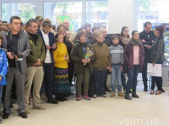 Без ноги, але з жагою до життя: у Хмельницькому відкрили виставку світлин поранених бійців АТО, фото №11 на сайті vsim.ua