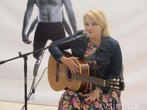 Без ноги, але з жагою до життя: у Хмельницькому відкрили виставку світлин поранених бійців АТО, фото №12 на сайті vsim.ua