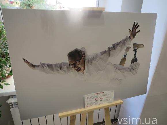 Без ноги, але з жагою до життя: у Хмельницькому відкрили виставку світлин поранених бійців АТО, фото №5 на сайті vsim.ua