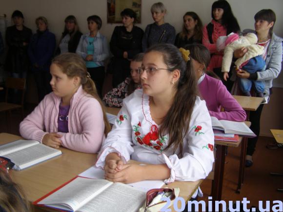 Конфлікт у школі. «До цієї вчительки діти ходити не бу-ду-ть…», фото №1 на сайті 20minut.ua