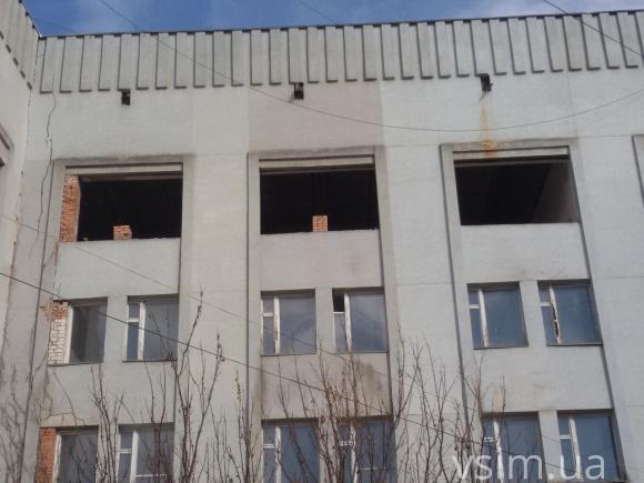 На Володимирській ремонтують колишній корпус ХУУПу. Туди перенесуть Департамент соцзахисту, фото №1 на сайті vsim.ua
