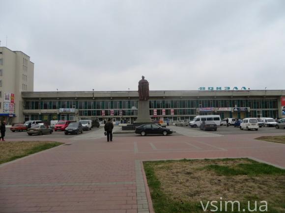 Реконструкція привокзальної площі відкладається. Не можуть знайти підрядника на сайті vsim.ua Реконструкція привокзальної площі відкладається. Не можуть знайти підрядника, фото №3 на сайті vsim.ua