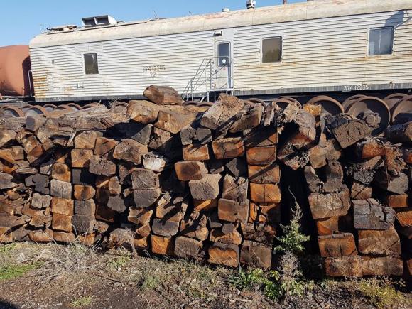 Що насправді палять у депо на Бродівській на сайті 20minut.ua Що насправді палять у депо на Бродівській, фото №3 на сайті 20minut.ua