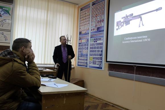 Студенти політеху будуть розробляти зброю для української армії, фото №1 на сайті 20minut.ua