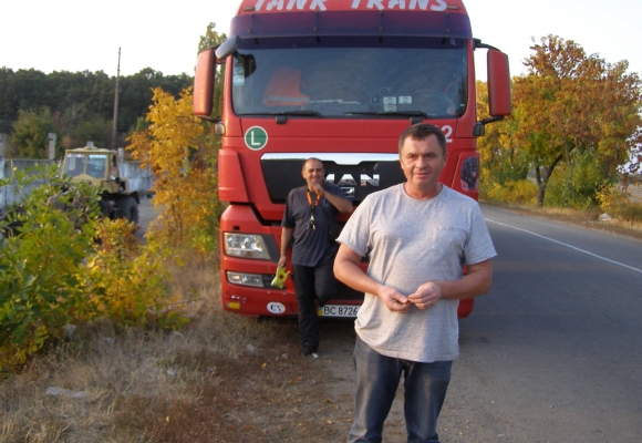 У Погребищі «свободівці» знайшли львівські візитівки і договори з «Ековіном», фото №2 на сайті 20minut.ua