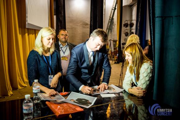 Валерий Жидков – о работе с женой, хоккее-отдушине и своей будущей фантастической книге, фото №8 на сайті 20minut.ua