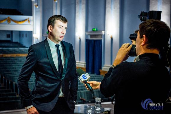 Валерий Жидков – о работе с женой, хоккее-отдушине и своей будущей фантастической книге, фото №9 на сайті 20minut.ua