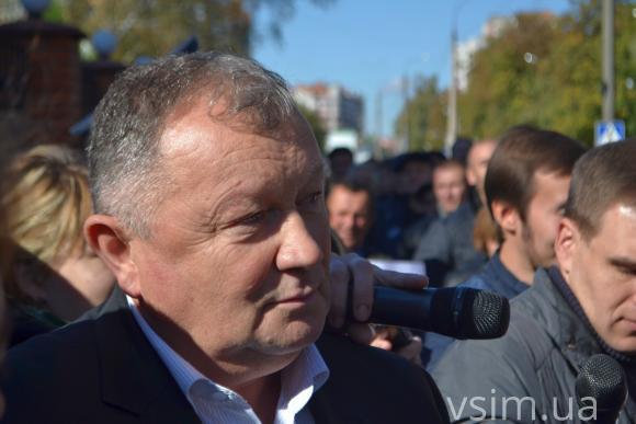 З опудалом і транспарантами: хмельницькі активісти пікетували обласне управління поліції, фото №5 на сайті vsim.ua