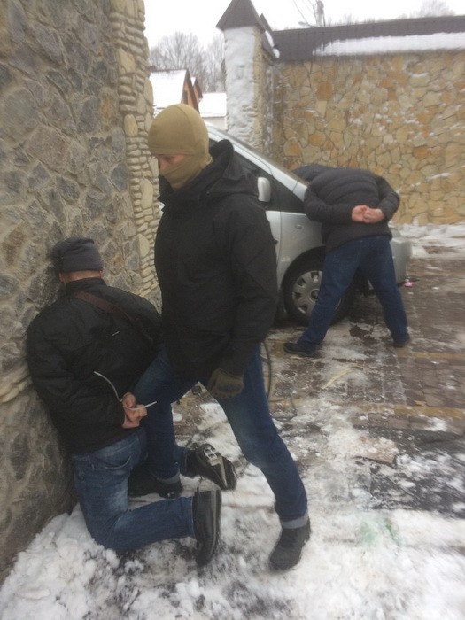 Бандитів кують в кайданки і ефектно, і по-тихому. Які злочинні групи спіймали?, фото №2 на сайті 20minut.ua