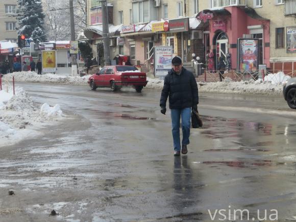 Біля "Ощадбанку" патрульні знов «полювали» на пішоходів. Порушували пенсіонери, фото №5 на сайті vsim.ua