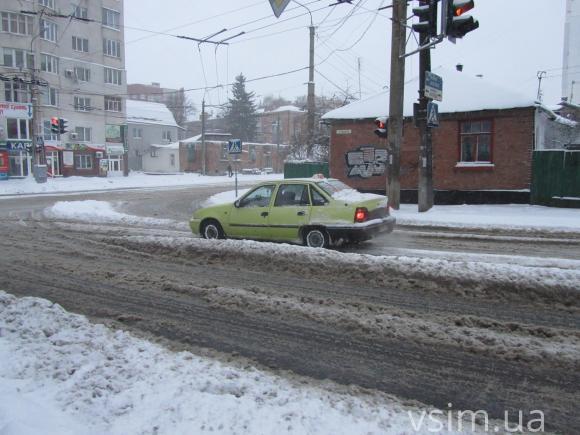 Хмельницький завалило снігом. Що відбувалося в місті і як розчистили дороги (ФОТО), фото №5 на сайті vsim.ua
