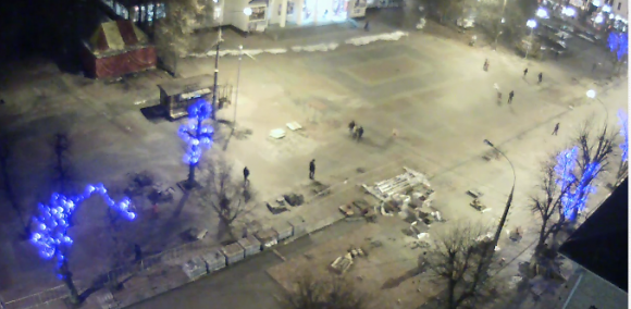 На Проскурівській комунальники знову взялись викладати плитку, фото №7 на сайті vsim.ua