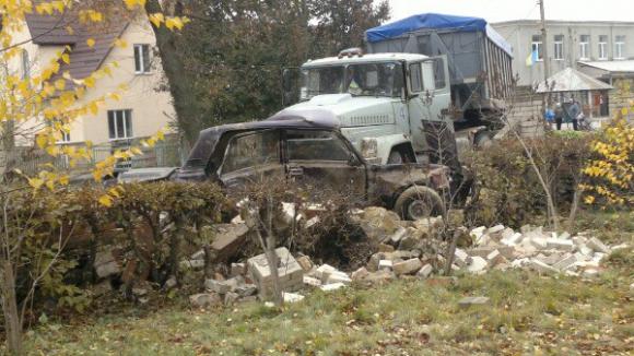 Смертельне ДТП у Тростянецькому районі: «Краз» протаранив «ВАЗ», фото №1 на сайті 20minut.ua