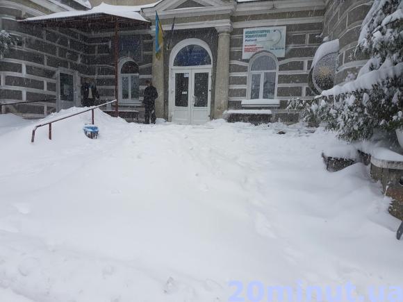 Тернополянам краще не хворіти, бо швидкі виїжджають лише у невідкладних випадках, фото №1 на сайті 20minut.ua