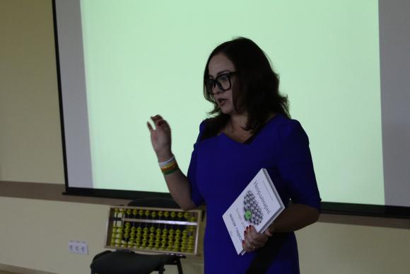 «Відміна червоної ручки в школі це ще не освітня реформа», — освітній експерт Артур Кочарян, фото №4 на сайті 20minut.ua