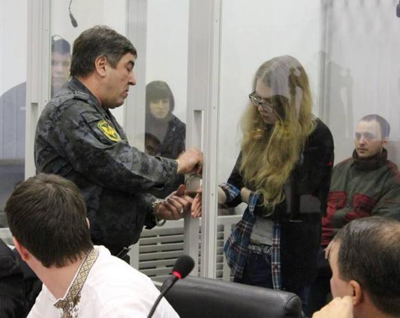 Віта Заверуха в СІЗО з порізаними руками і шиєю - зірвала крапельницю, розбила пляшку і…, фото №1 на сайті 20minut.ua