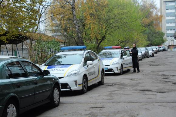 Жителі перекривали Хмельницьке шосе: «Орендарі руйнують наш будинок» (ОНОВЛЕНО), фото №1 на сайті 20minut.ua