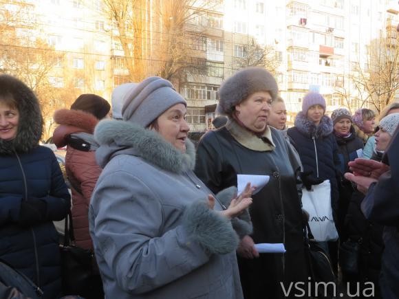 Батьки вихованців ДНЗ №37 вийшли на акцію під стіни Нацполіції (ОНОВЛЕНО), фото №5 на сайті vsim.ua