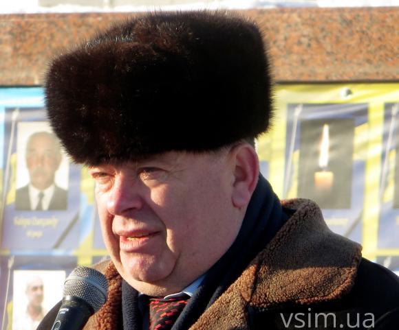 Дві сотні пенсіонерів ОВС мітингують на майдані у Хмельницькому, фото №1 на сайті vsim.ua