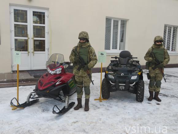 Хмельницьким прикордонникам вручили сертифікати на квартиру та нову техніку, фото №4 на сайті vsim.ua