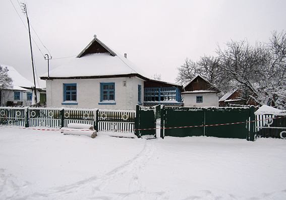 На очах в однорічної дитини п’яний чоловік зарубав двох жінок (ФОТО ВІДЕО), фото №1 на сайті 20minut.ua