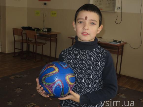 Нову сукню та сенсорний гаджет: що замовили хмельницькі школярі святому Миколаю, фото №11 на сайті vsim.ua