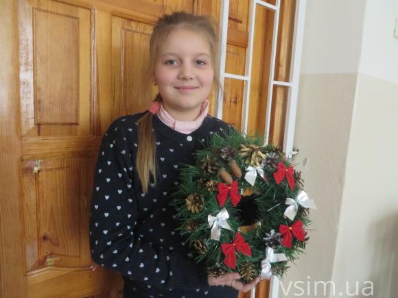 Нову сукню та сенсорний гаджет: що замовили хмельницькі школярі святому Миколаю, фото №6 на сайті vsim.ua