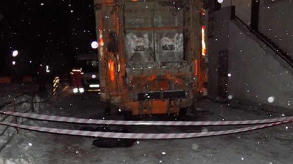 Під колесами сміттєвоза на Петлюри загинув 29-річний тернополянин, фото №1 на сайті 20minut.ua