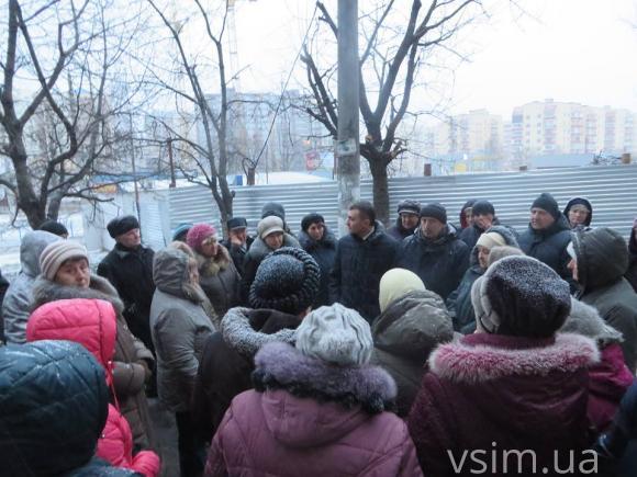 Симчишин порекомендував жителям будинку на Панаса Мирного позиватися на міську раду, фото №1 на сайті vsim.ua